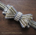 ディーパ　グアナーニ　 　ヘアバンド　立体リボン