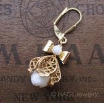 HAGI ピアス・イヤリング 蕾 マザーオブパール