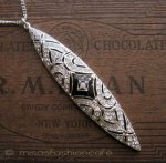 KJL ネックレス 　アートデコ　ペンダント