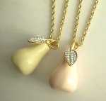 ケネス　洋ナシネックレス