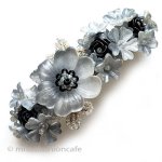 ヘアーバレッタ　再販 お花　フラワーブーケ