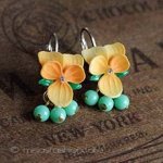 スミレのお花　ピアス