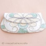 クラッチ バッグ 　 アイボリーｘグリーン