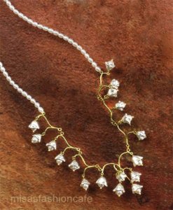 （画像用） マイケルミショー ネックレス 真珠のすずらん