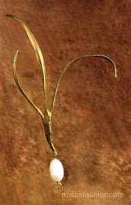 （画像用） マイケルミショー ブローチ 真珠の玉ネギ