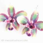 ピアス　または　クリップ ペイント　蘭の花