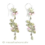 ピアス　または　クリップ 真珠ハーブ（タイムの葉）