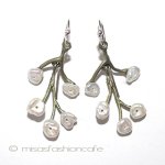 真珠　カスミソウのお花 ピアス　または　クリップ