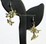 Michaud ピアス 真珠のフラワー