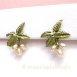 マイケルミショー ピアス 真珠・藤のお花