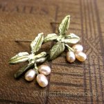 マイケルミショー ピアス 真珠・藤のお花