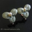 （画像用） マイケルミショー　真珠 睡蓮の花イヤリング