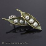 Michaud ピアス　　 真珠 さやえんどう豆