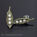 Michaud ピアス　　 真珠 さやえんどう豆