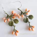 ピアス　または　クリップ 珊瑚のいちご　再販！