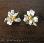 Michaudイヤリング　再販 　オレンジの花　真珠