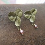 マイケルミショー ピアス 真珠　クローバー