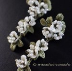 マイケルミショー　ピアス 再販!　真珠小花ブーケ