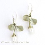 マイケルミショー真珠の花 ピアス　または　クリップ