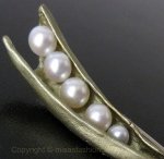 マイケルミショーブローチ 5真珠 さやえんどう豆