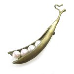 マイケルミショーブローチ 真珠さやえんどう豆　再販