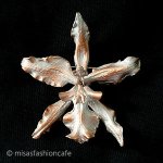 マイケルミショー　 蘭ランの花ブローチ