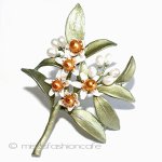 マイケルミショーブローチ オレンジの花　真珠