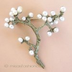 真珠　梅の花　ブローチ