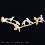 マイケルミショーブローチ 銀の鳥と金の小枝