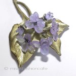 マイケルミショーブローチ ライラックの花束