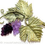 マイケルミショーブローチ 揺れるアートガラスの葡萄