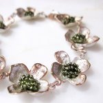 Ｍｉｃｈａｕｄ　ブレスレット ハナミズキのお花