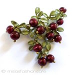 真珠ベリー　ブローチ パールのクランベリー