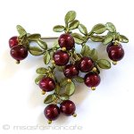 真珠ベリー　ブローチ パールのクランベリー