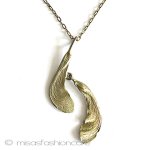 マイケルミショー　 揺れるカエデの種　