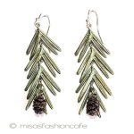 マイケルミショー松ぼっくり 　クリップまたはピアス　