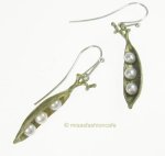 Michaud ピアス さやえんどう豆