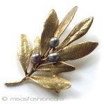 真珠オリーブの実 ボタニカルブローチ