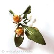 （画像用） 真珠　オレンジの花 ボタニカルブローチ