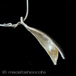 マイケルミショーネックレス 真珠・銀のさやえんどう豆