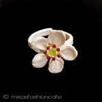 マイケルミショーリング エナメル洋梨のお花　