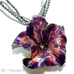 マイケルミショーネックレス 真珠　エナメルのお花