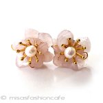 真珠・天然石お花ピアス ローズ・クオーツの薔薇