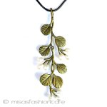 マイケルミショー　真珠 苺　ネックレス