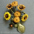 （画像用） ヒマワリの花ブローチ