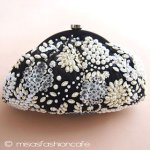 SANTIサンティ クラッチ 　アイボリー・フラワー