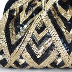 ＳＡＮＴＩサンティ 　金＆黒 豪華全面刺繍バッグ