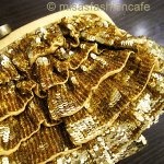 SANTI サンティ クラッチ フリル・ゴールド