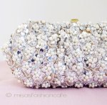 ＳＡＮＴＩサンティ　クラッチ パール小花　再販