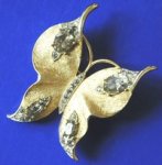 クラウントリファリ Trifari 蝶　ブローチ